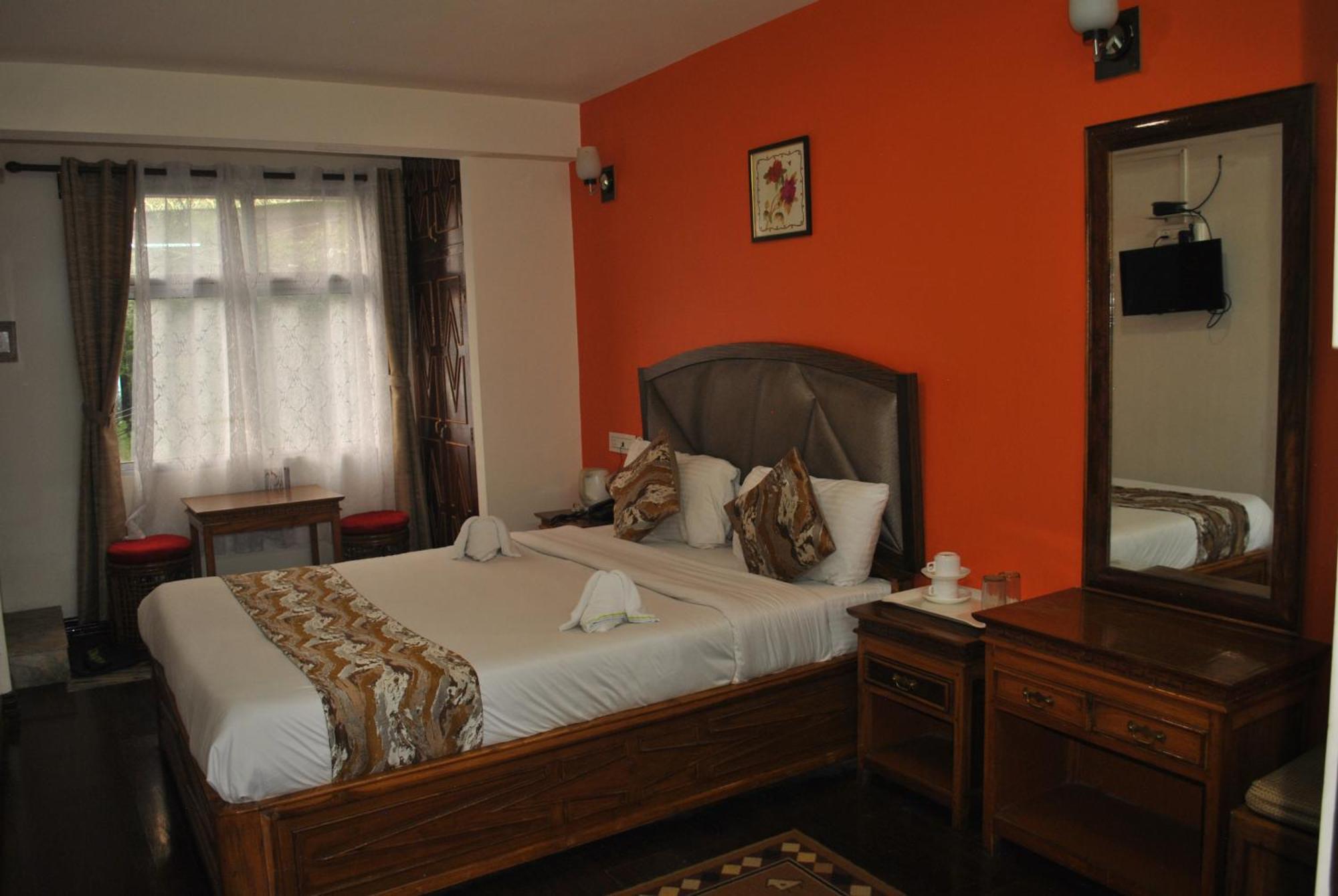 Hotel Kasturi Palace & Restaurant Darjeeling Darjeeling  Extérieur photo