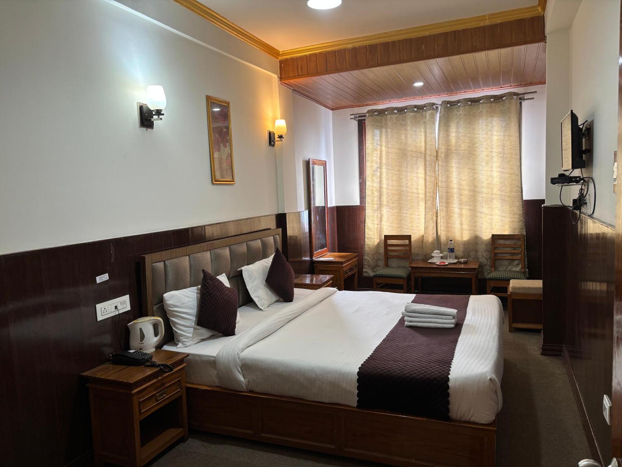 Hotel Kasturi Palace & Restaurant Darjeeling Darjeeling  Extérieur photo