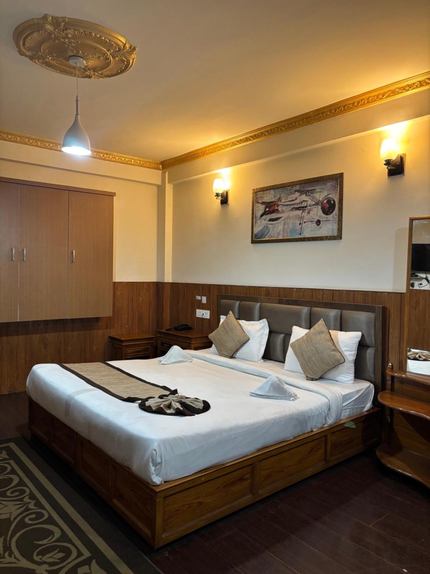 Hotel Kasturi Palace & Restaurant Darjeeling Darjeeling  Extérieur photo