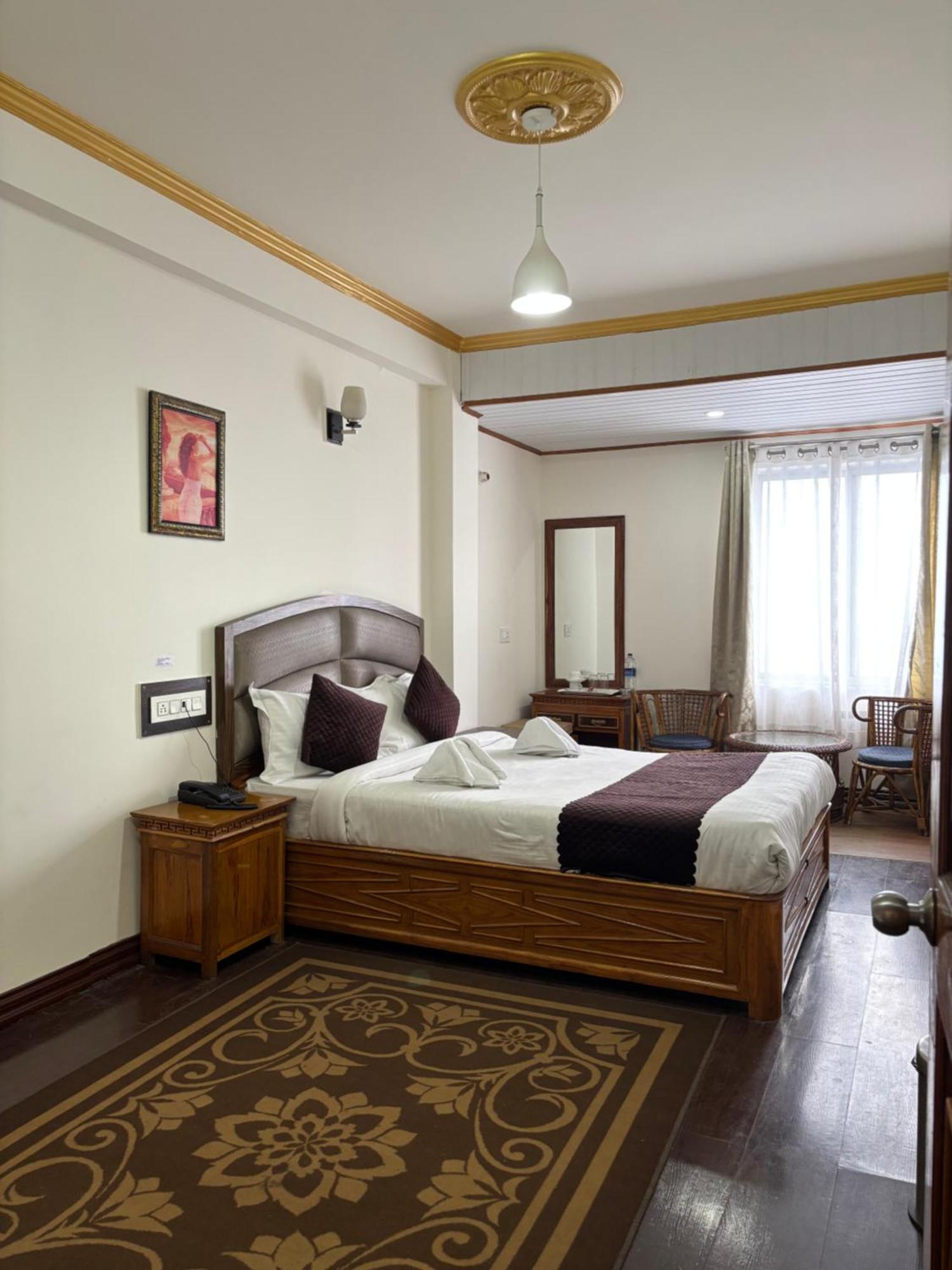 Hotel Kasturi Palace & Restaurant Darjeeling Darjeeling  Extérieur photo