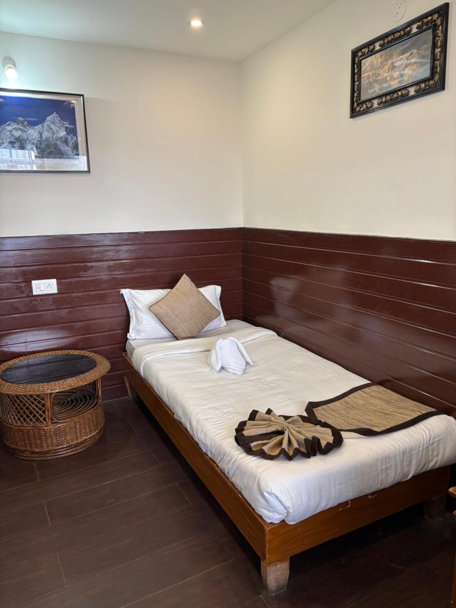 Hotel Kasturi Palace & Restaurant Darjeeling Darjeeling  Extérieur photo
