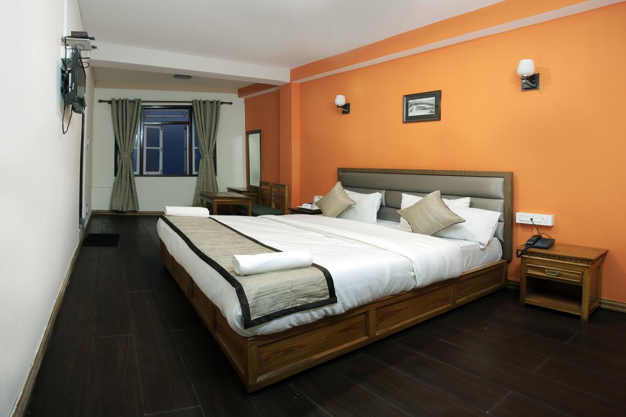 Hotel Kasturi Palace & Restaurant Darjeeling Darjeeling  Extérieur photo