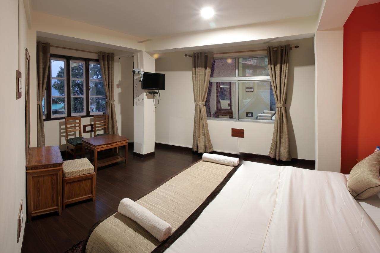 Hotel Kasturi Palace & Restaurant Darjeeling Darjeeling  Extérieur photo